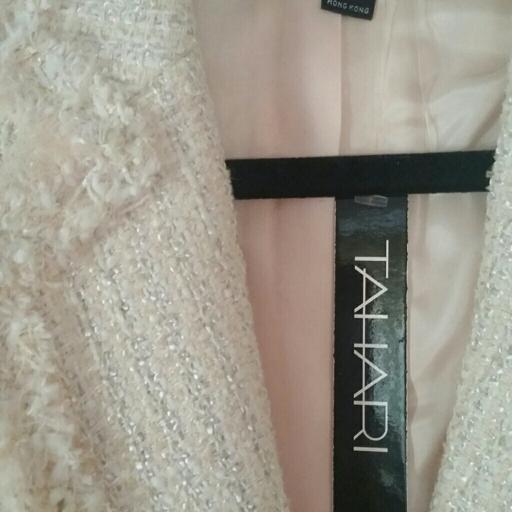Gorgeous TAHARI SILK TWEED BLAZER Size 6 - Picture 2 of 5